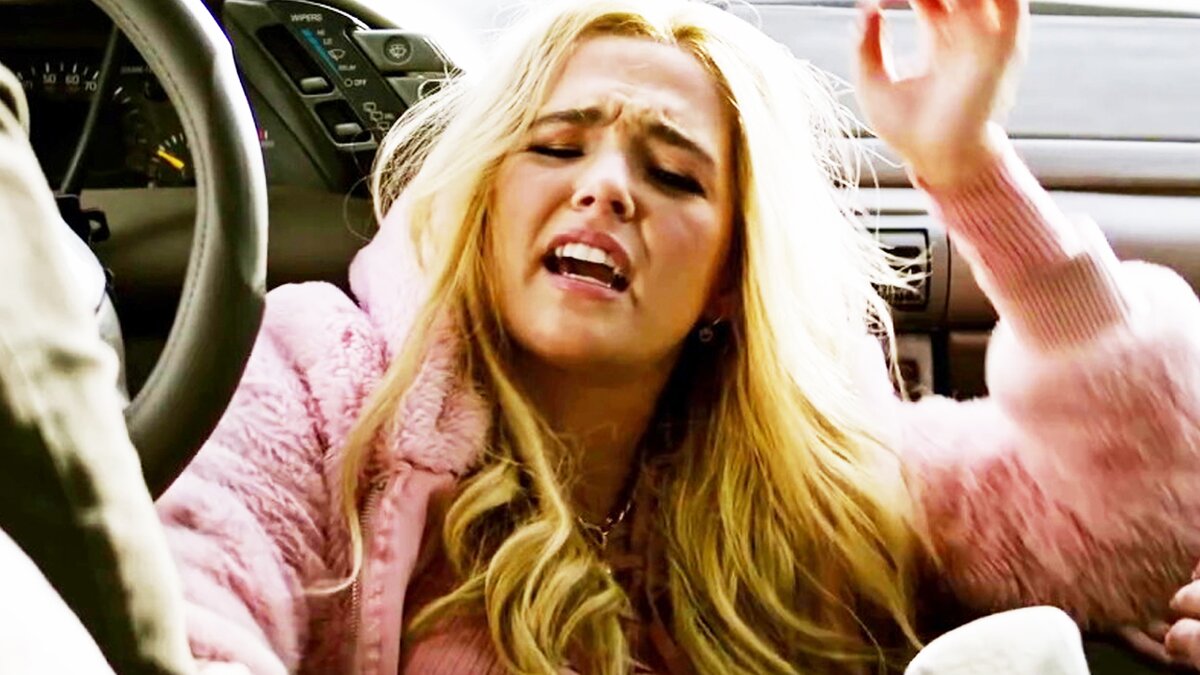 10 Smart Decisions Made By Extremely Dumb Horror Movie Characters