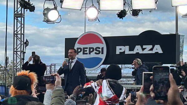 WWE invades da indies