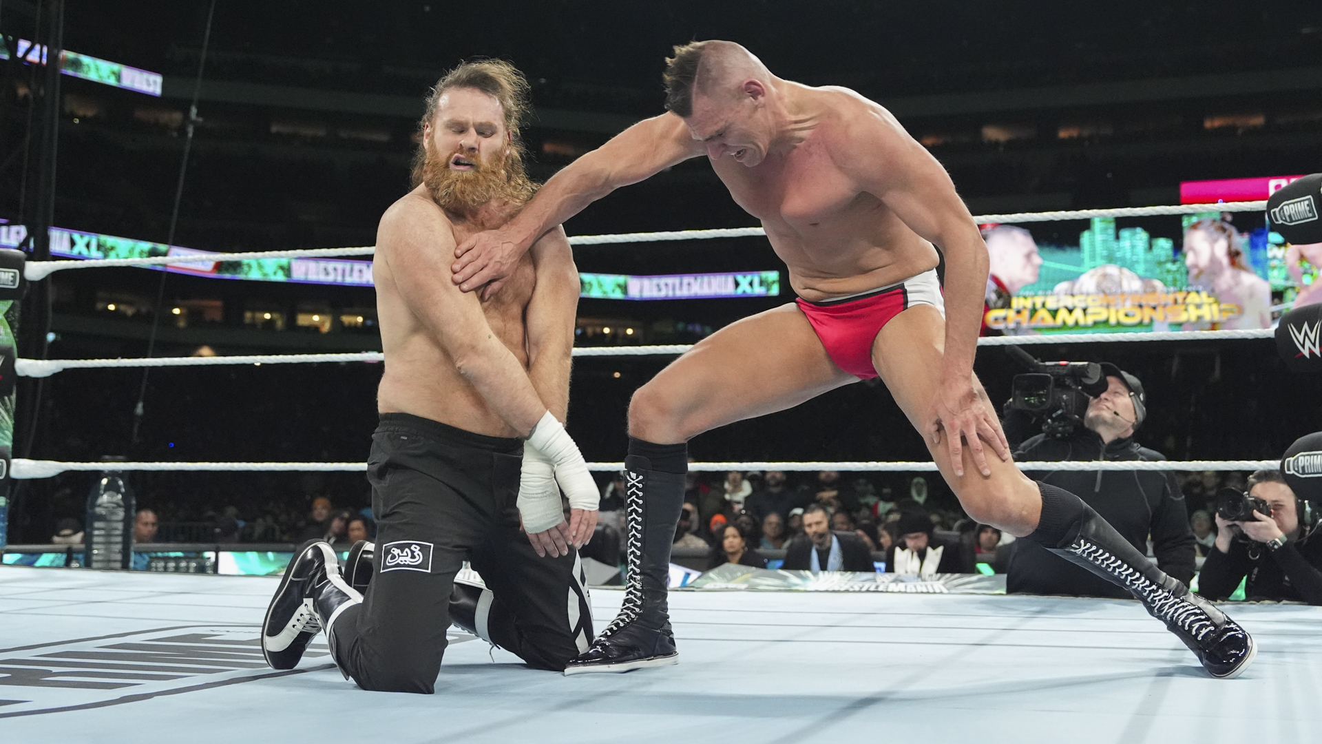 WWE Wrestlemania 40 GUNTHER Sami Zayn