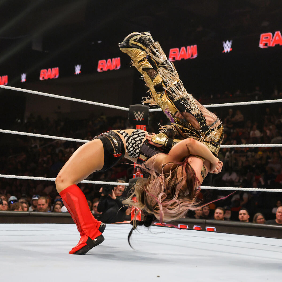 Lyra Valkyria Kairi Sane