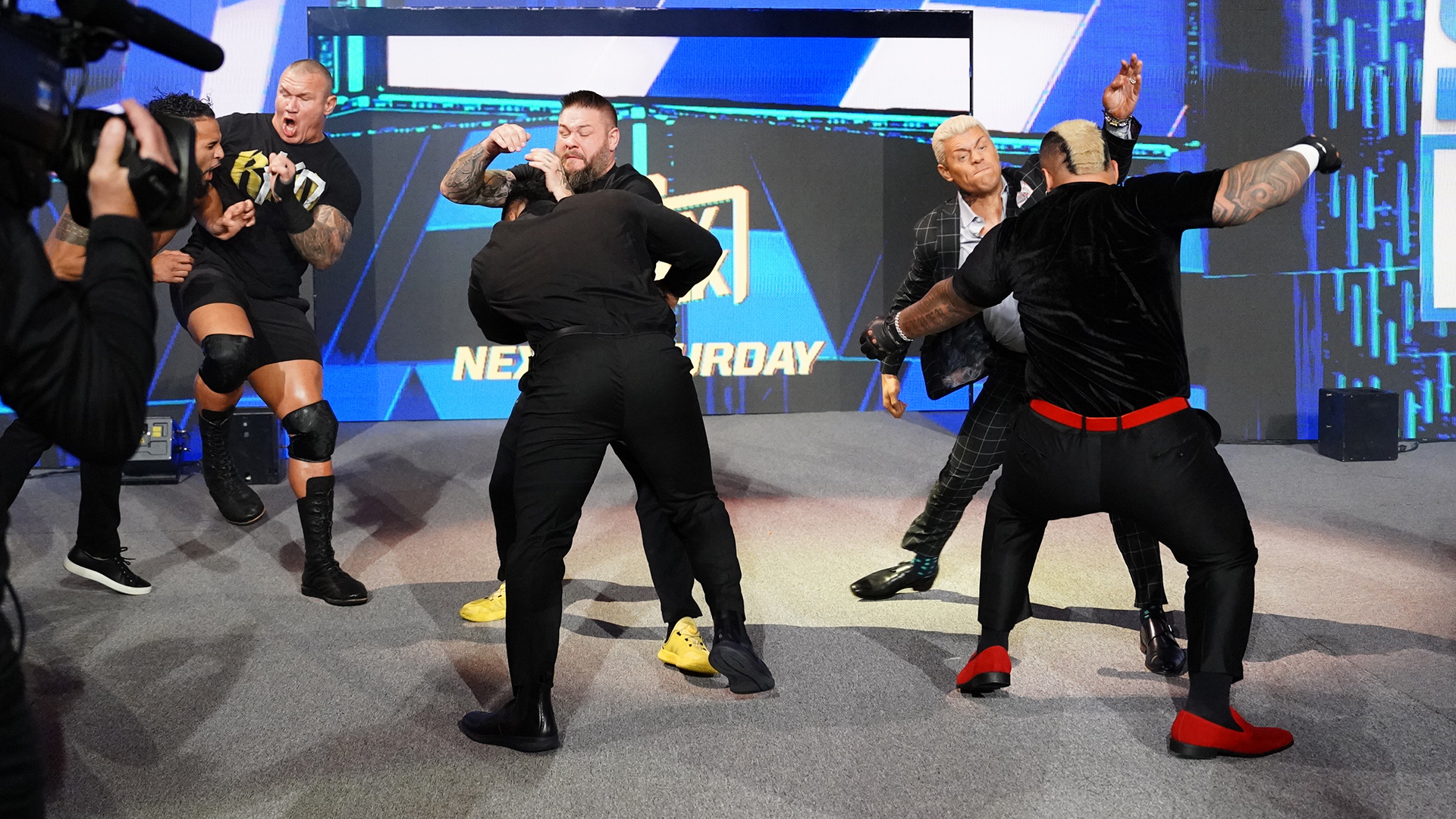 Bloodline Solo Sikoa Tama Tonga Loa Cody Rhodes Kevin Owens Randy Orton