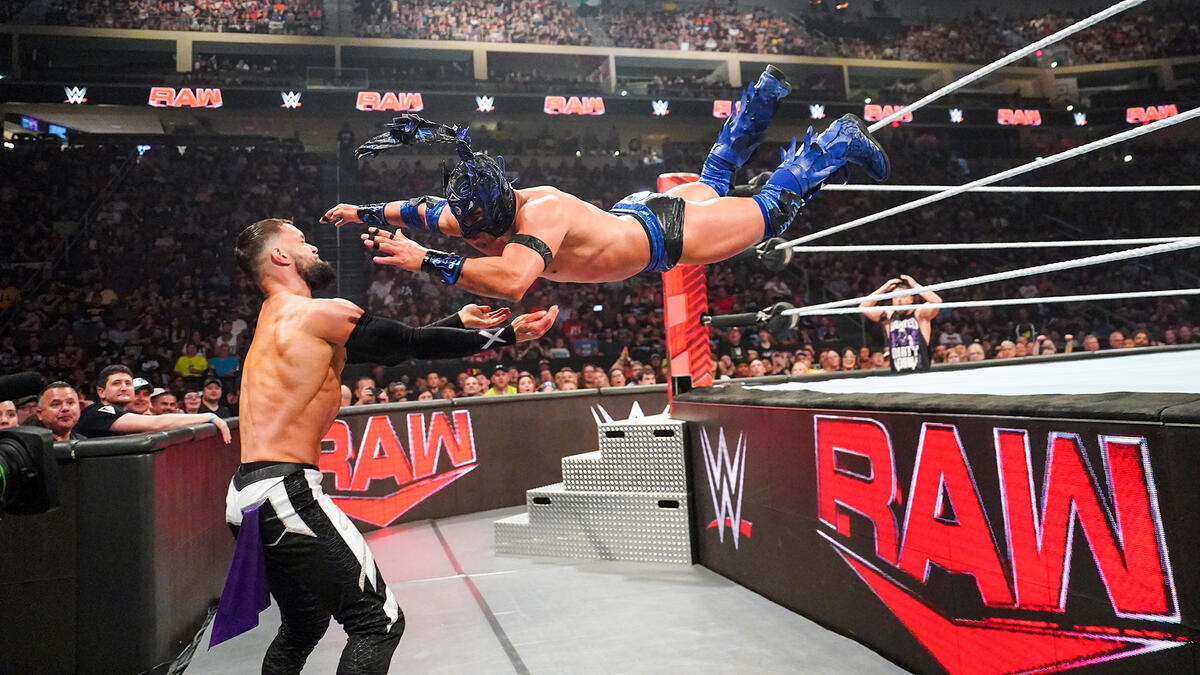 Finn Bálor Dragon Lee