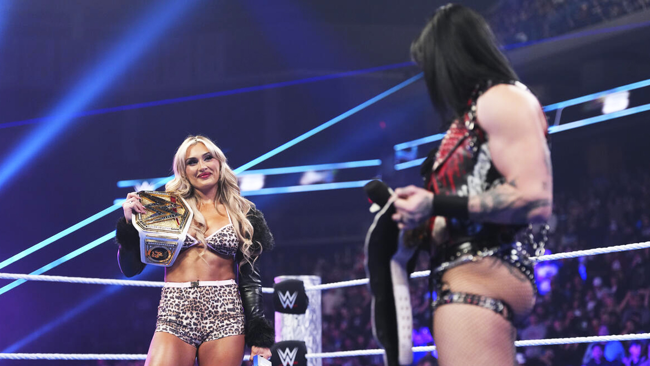 WWE SmackDown Tiffany Stratton Rhea Ripley