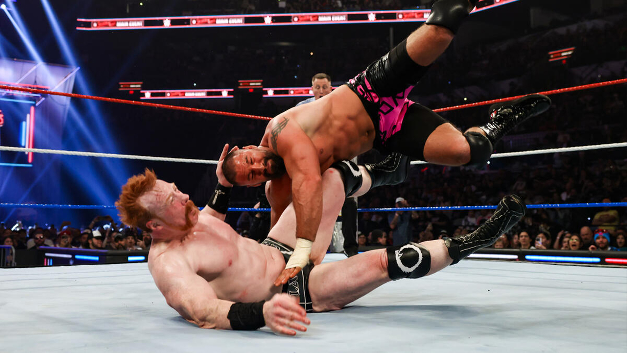 WWE Saturday Night's Main Event Sheamus Bron Breakker