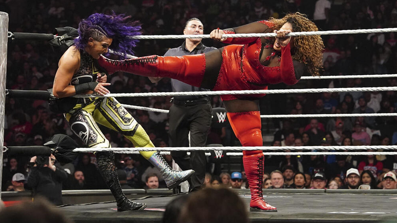 WWE Raw Bayley Nia Jax