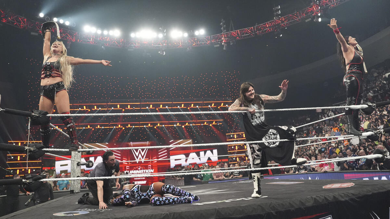 WWE Raw Liv Morgan Naomi Dominik Mysterio Raquel Rodriguez
