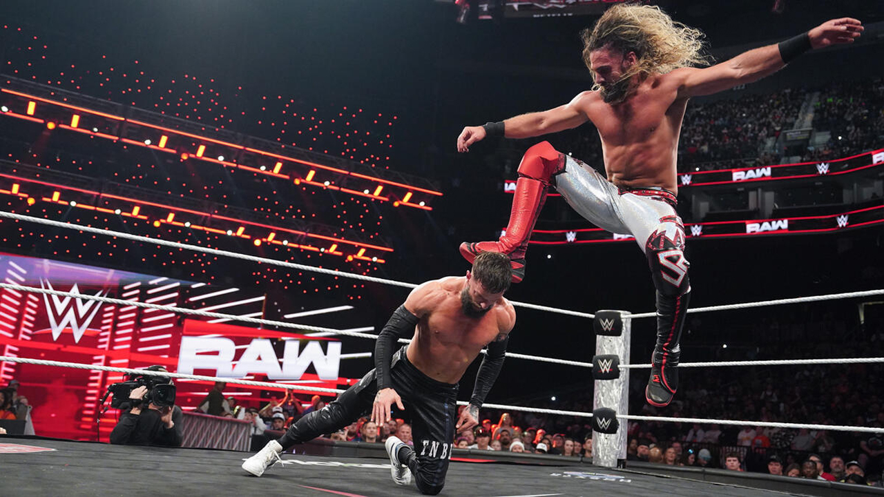 WWE Raw Finn Balor Seth Rollins