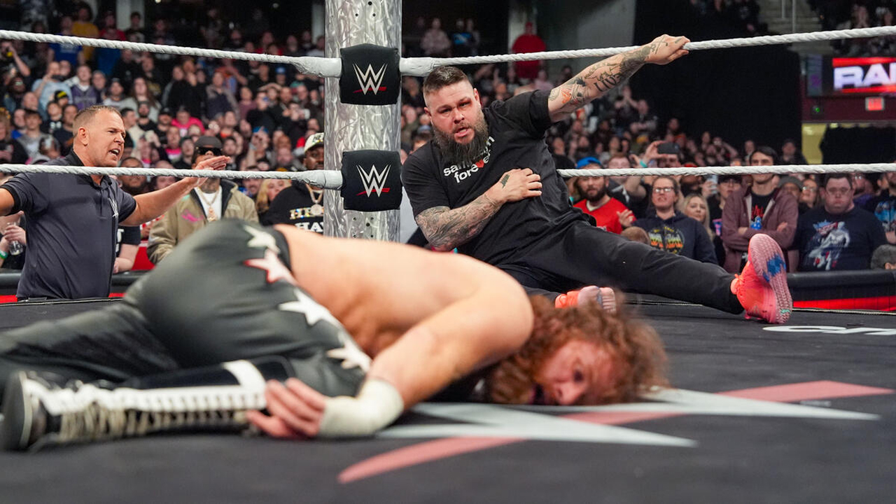 WWE Raw Kevin Owens Sami Zayn