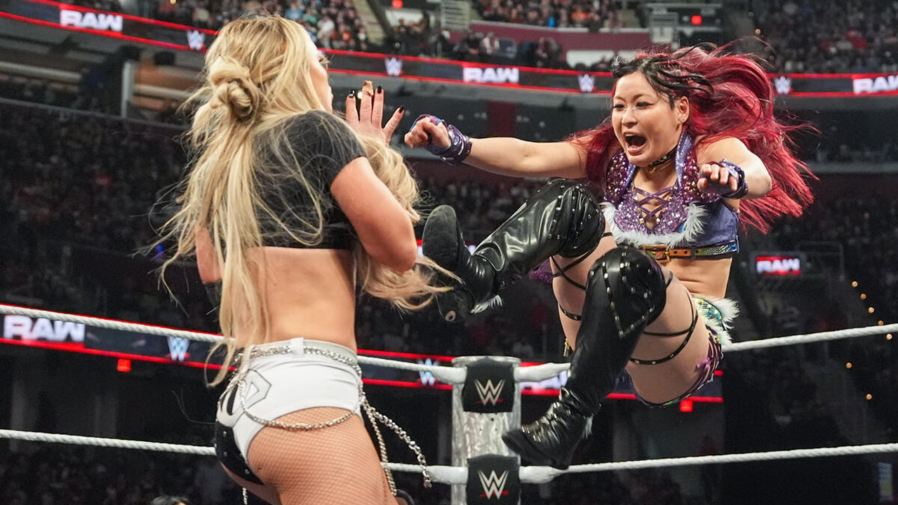 WWE Raw Liv Morgan Iyo Sky