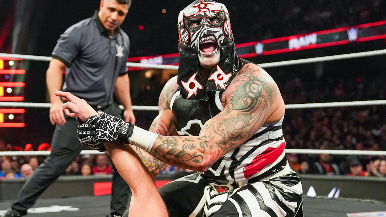 WWE Raw Penta