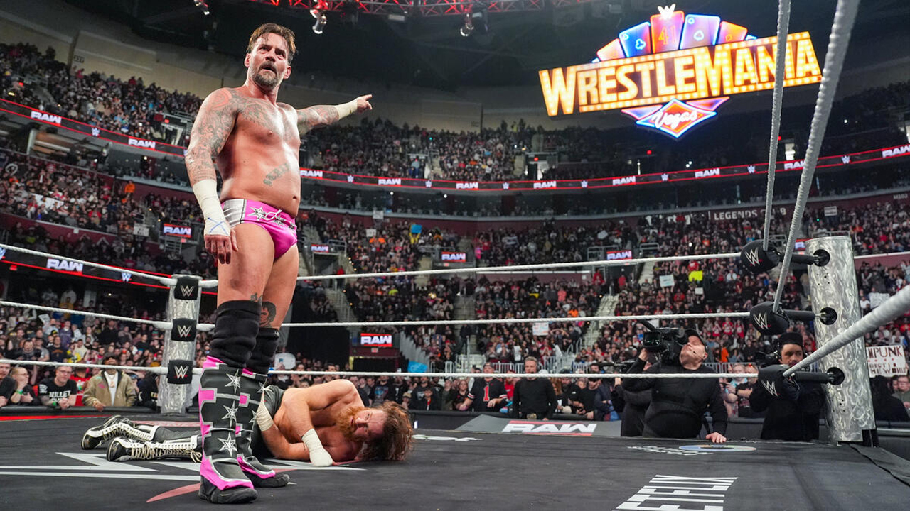 WWE Raw CM Punk Sami Zayn
