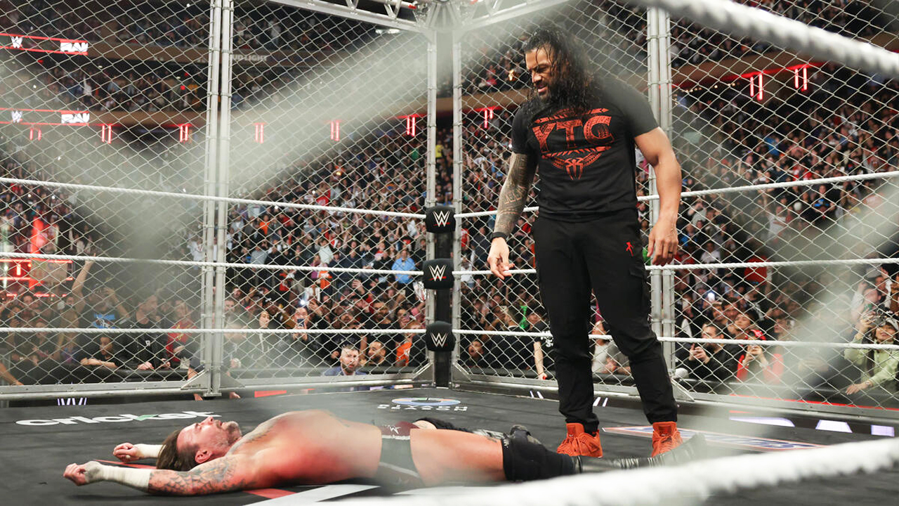 WWE Raw CM Punk Roman Reigns