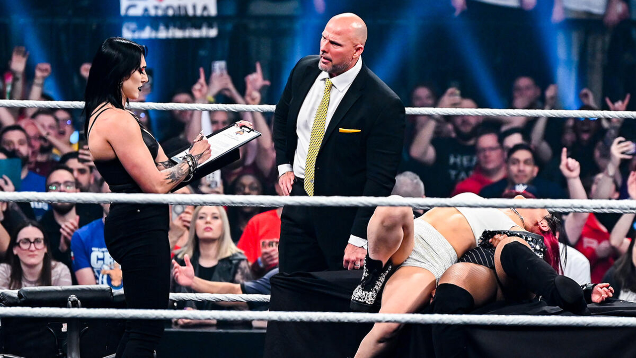 WWE Raw Rhea Ripley Iyo Sky Bianca Belair Adam Pearce