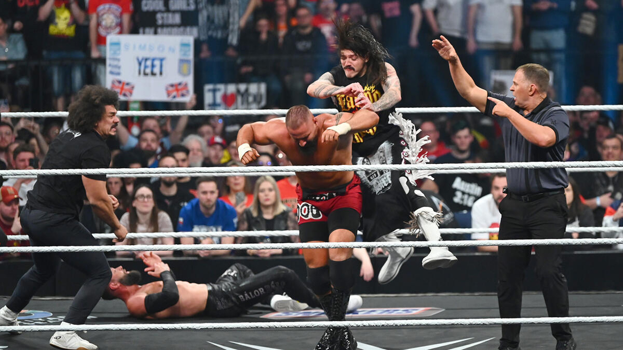 WWE Raw Dominik Mysterio Carlito Finn Balor Bron Breakker Judgment Day