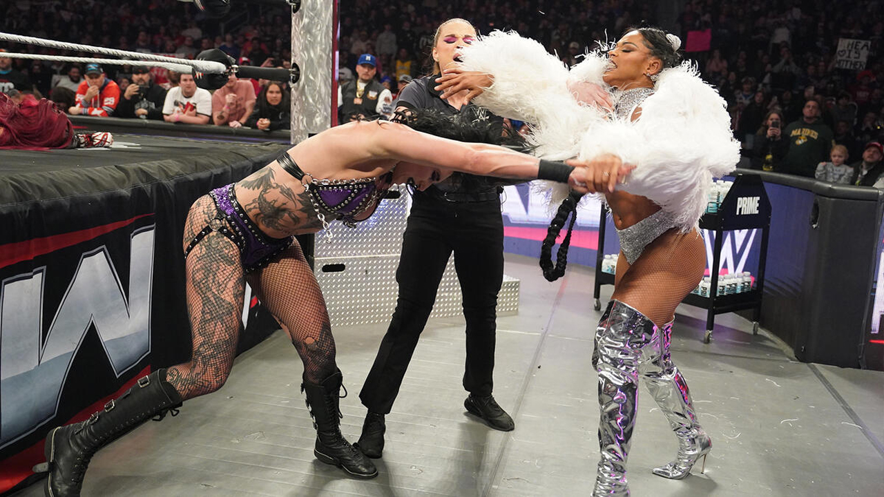 WWE Raw Rhea Ripley Bianca Belair