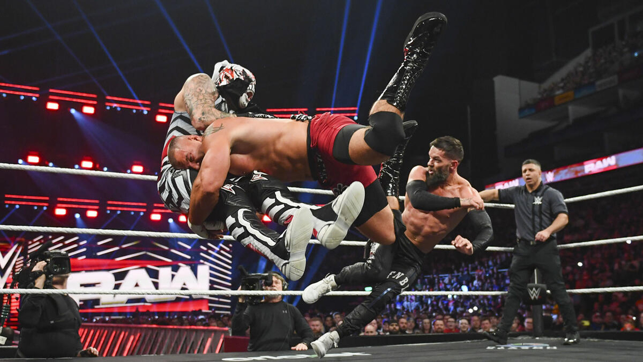 WWE Raw Penta Bron Breakker Finn Balor