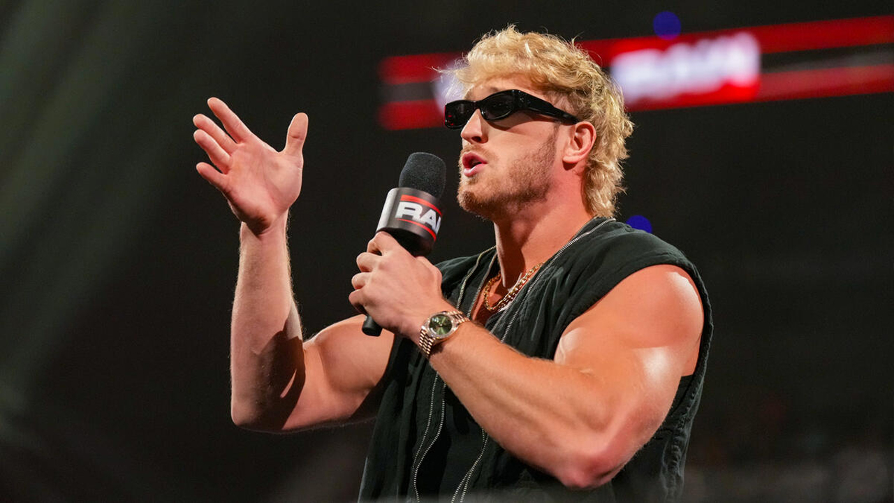 WWE Raw Logan Paul