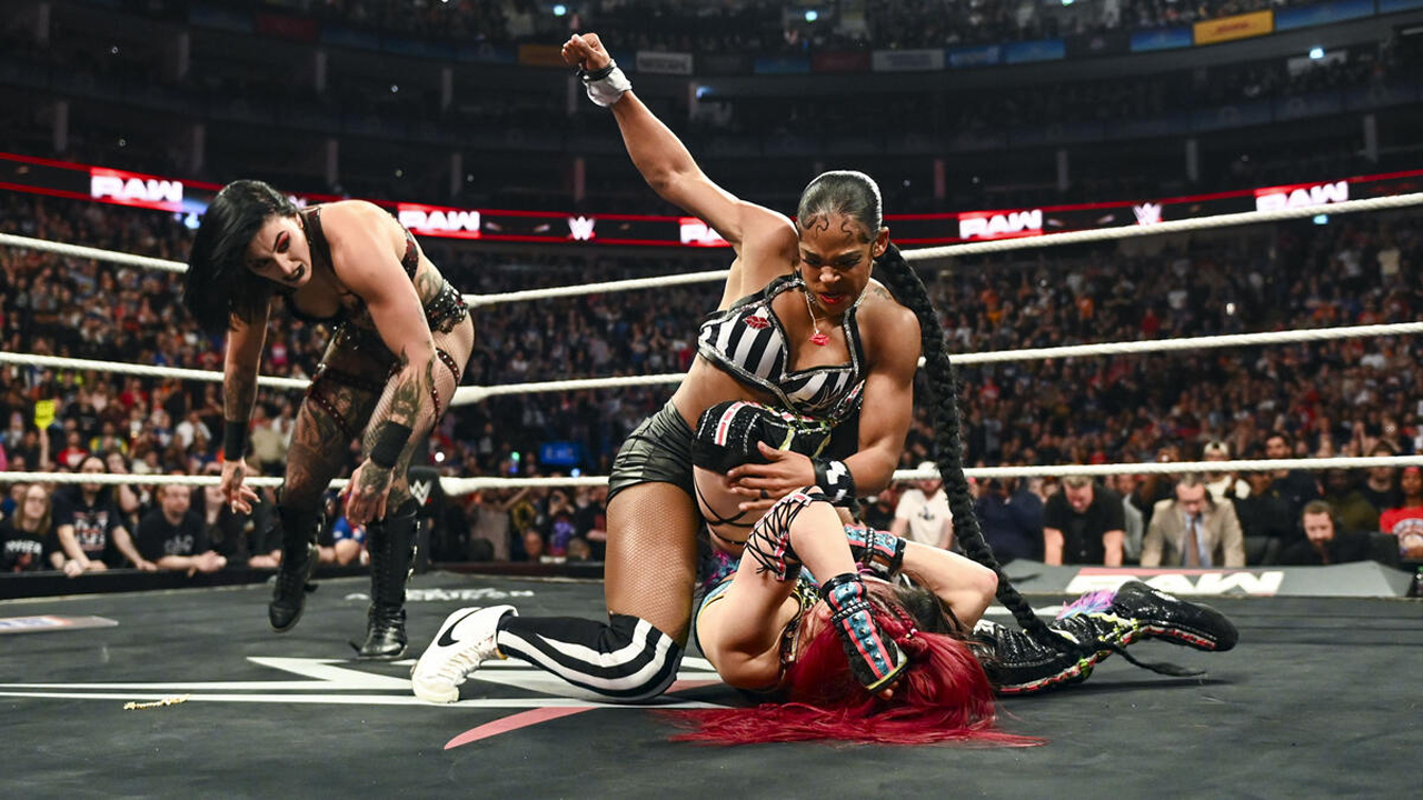WWE Raw Rhea Ripley Bianca Belair IYO SKY