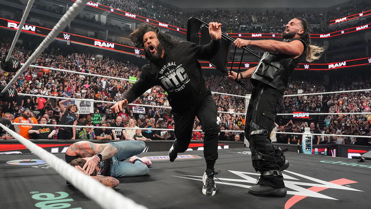 Seth Rollins Roman Reigns