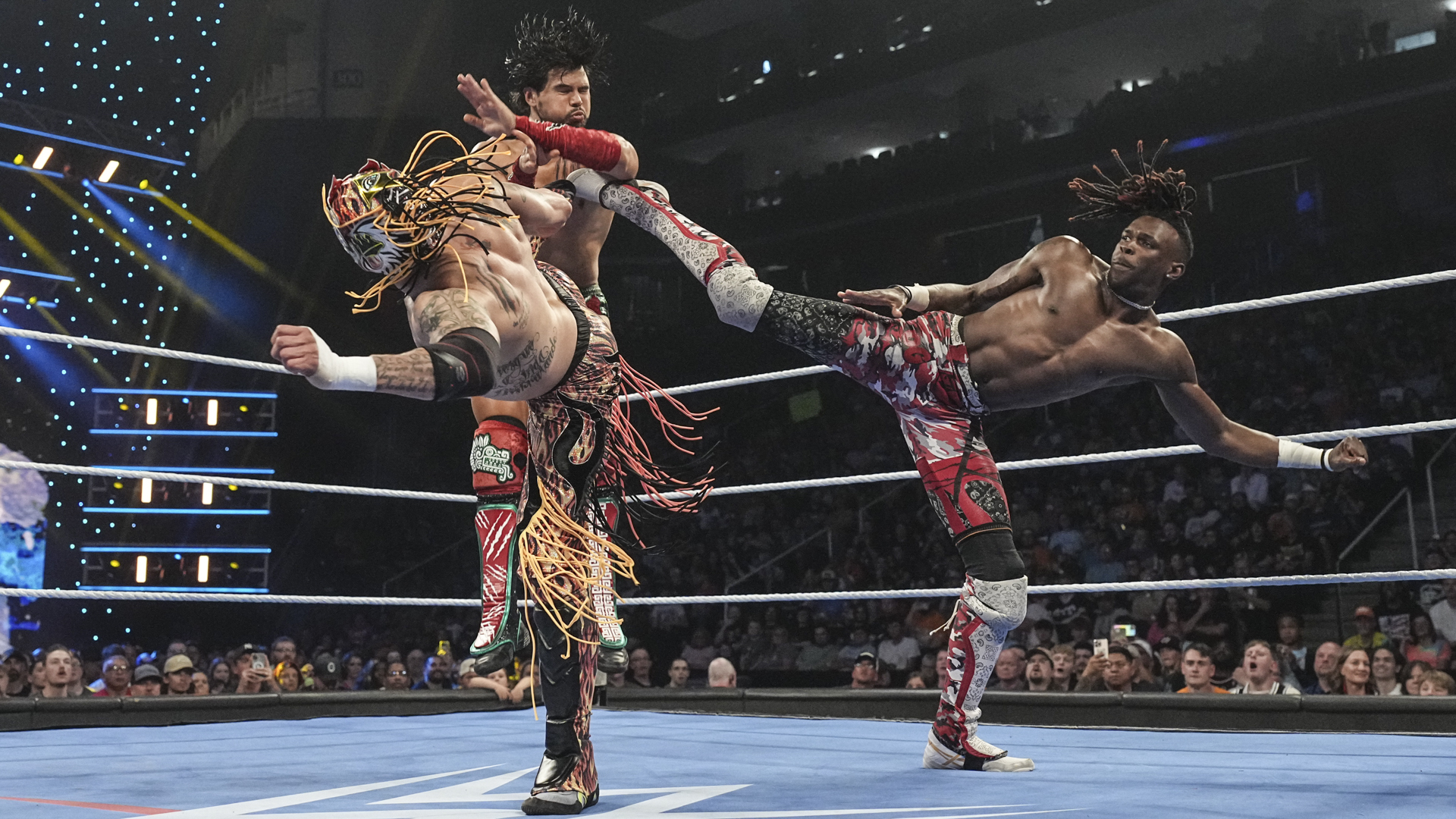 Los Garza Rey Fenix Je'Von Evans