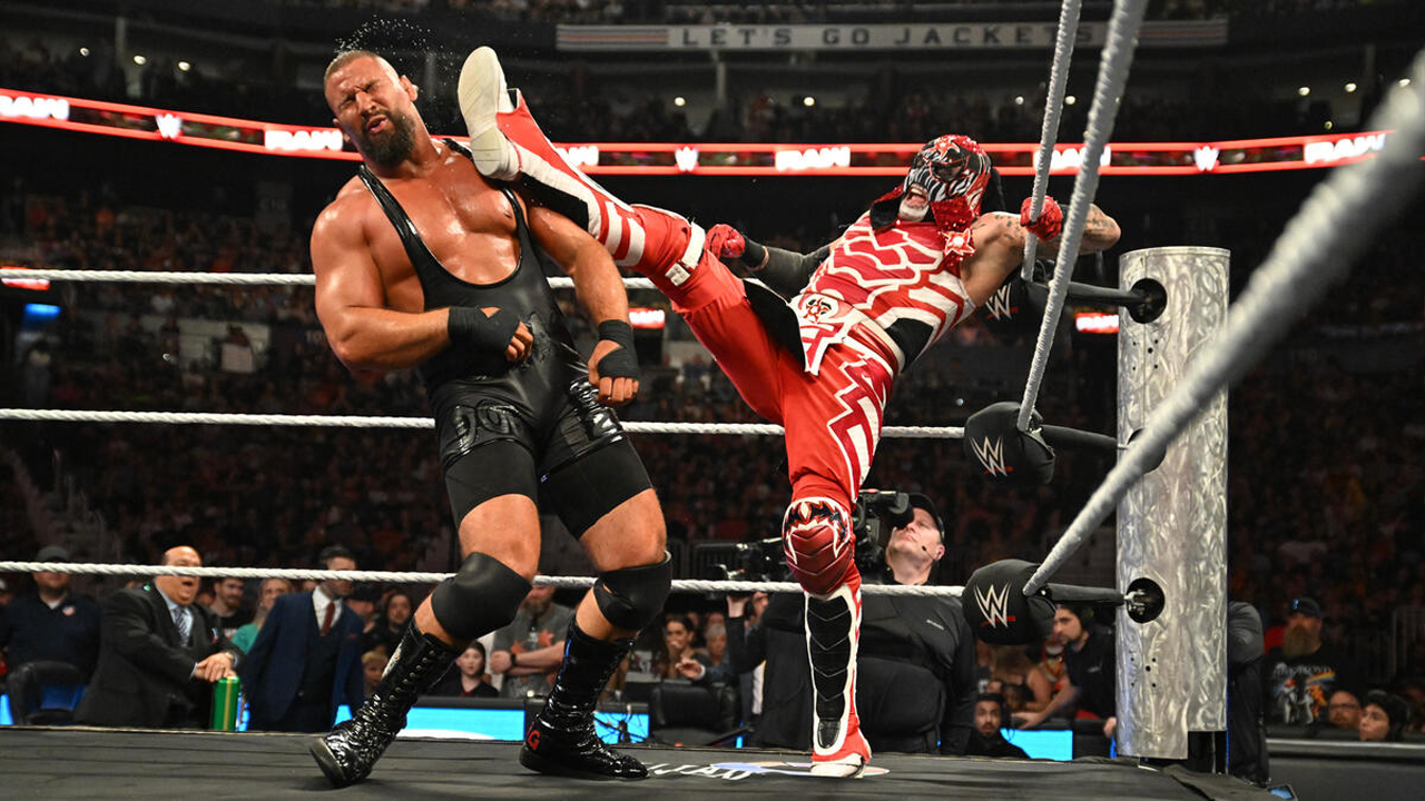 WWE Raw Bron Breakker Penta