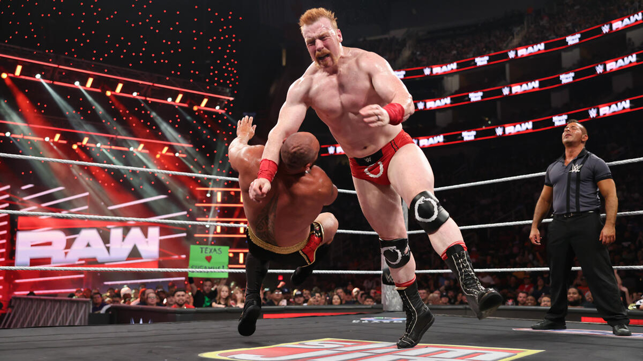 WWE Raw Rusev Sheamus