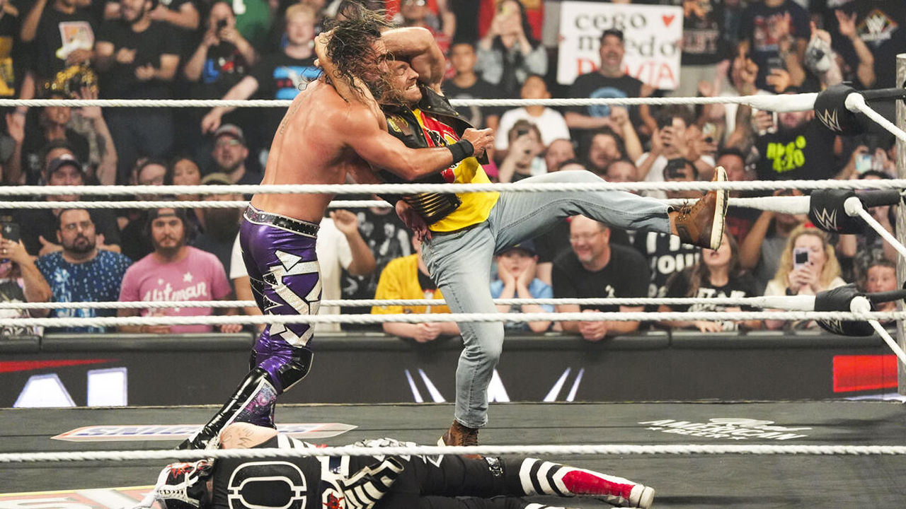 WWE Raw Seth Rollins LA Knight Penta