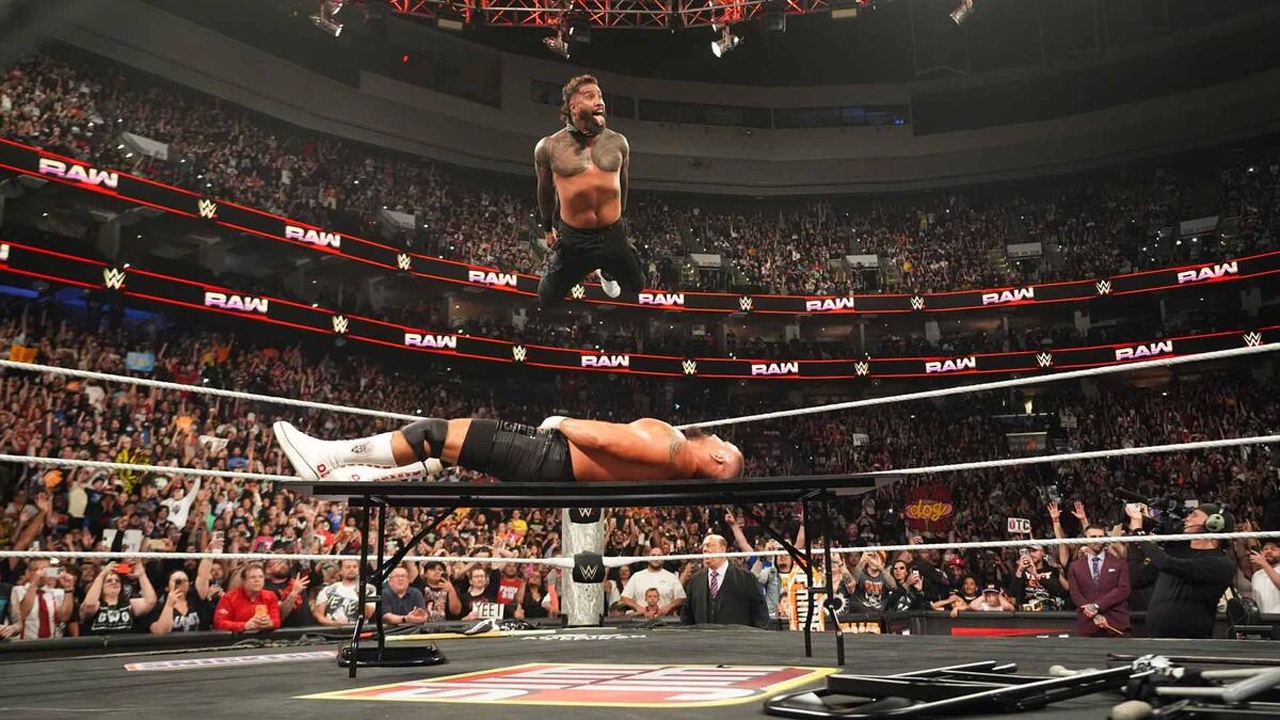 WWE Raw Jey Uso Bron Breakker