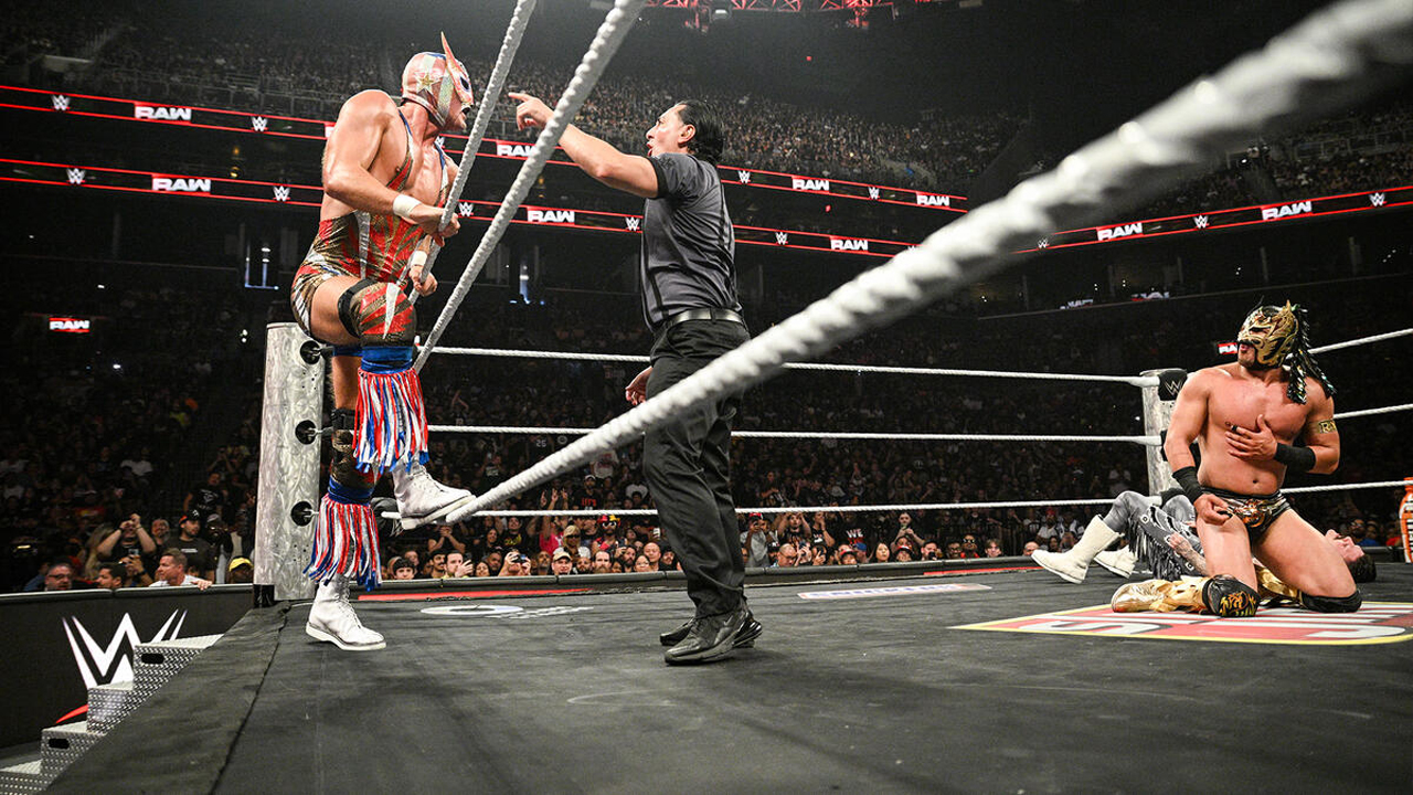 WWE Raw El Grande Americano Dragon Lee Dominik Mysterio
