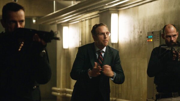 Jurassic World: Fallen Kingdom Eli Mills' Guards