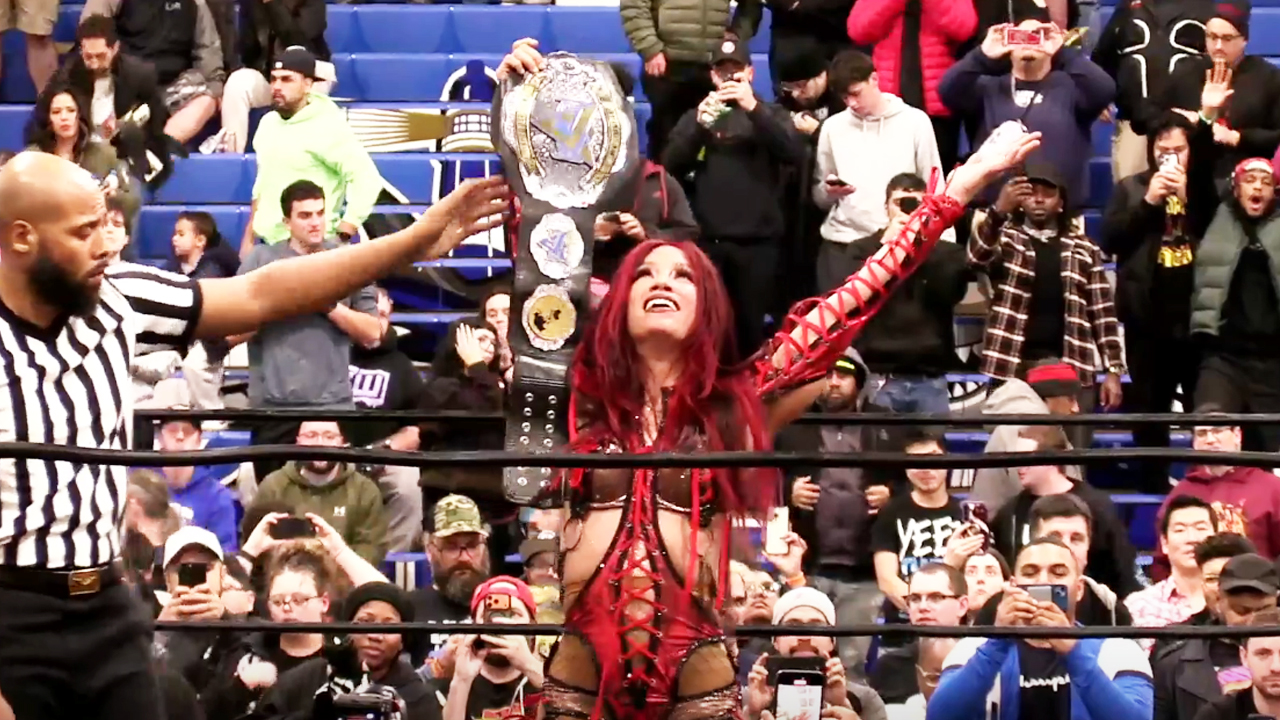 House of Glory Superclash Mercedes Mone