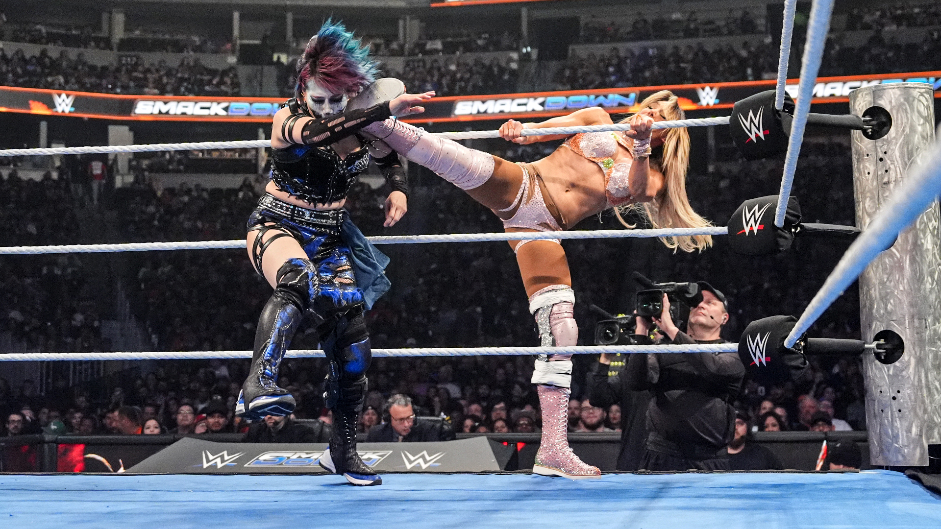 Charlotte Flair Asuka