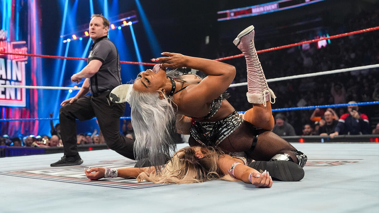 WWE Saturday Night's Main Event Jade Cargill Tiffany Stratton