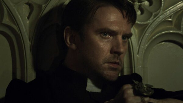 The Hand That Rocks the Cradle 2025