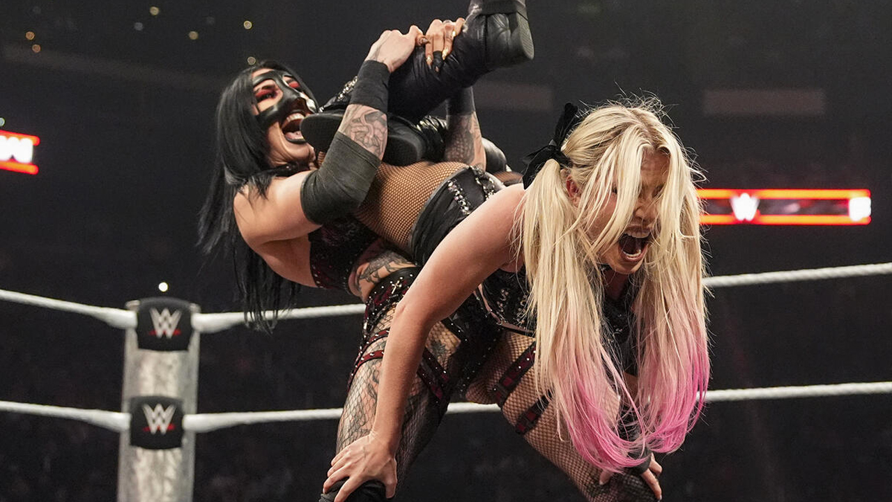 WWE Raw Rhea Ripley Alexa Bliss