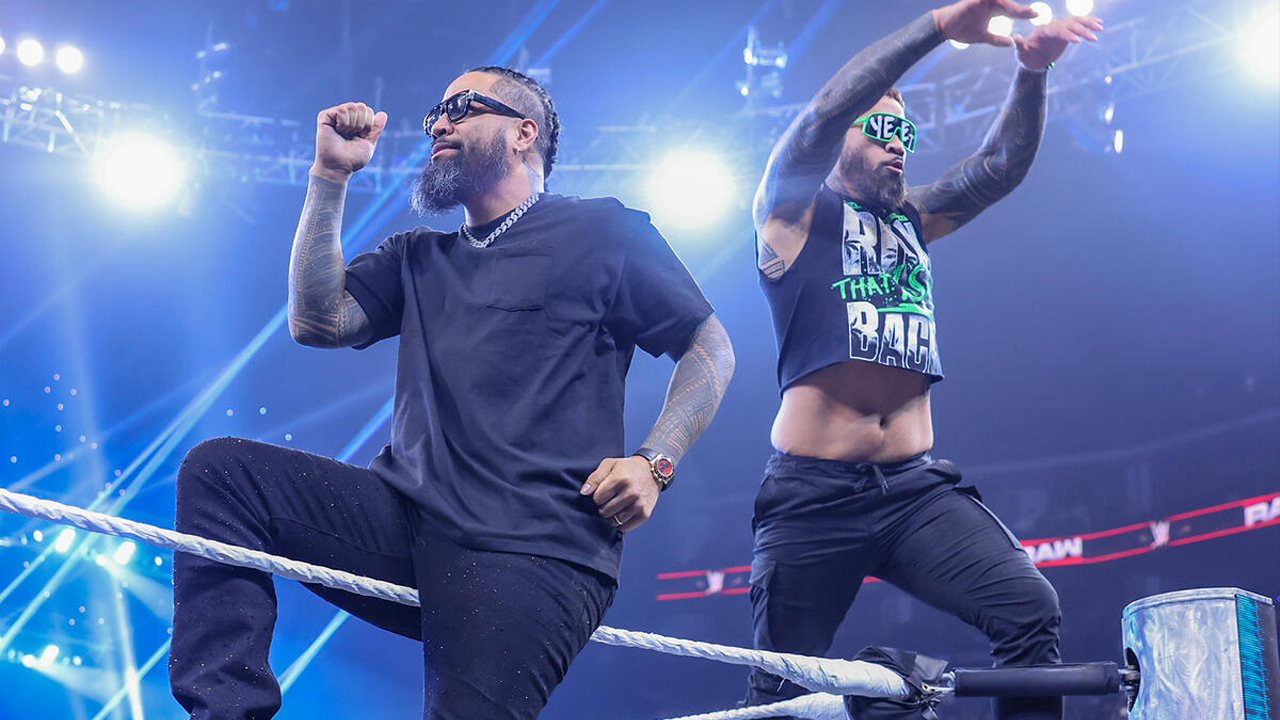 WWE Raw The Usos Jimmy Uso Jey Uso