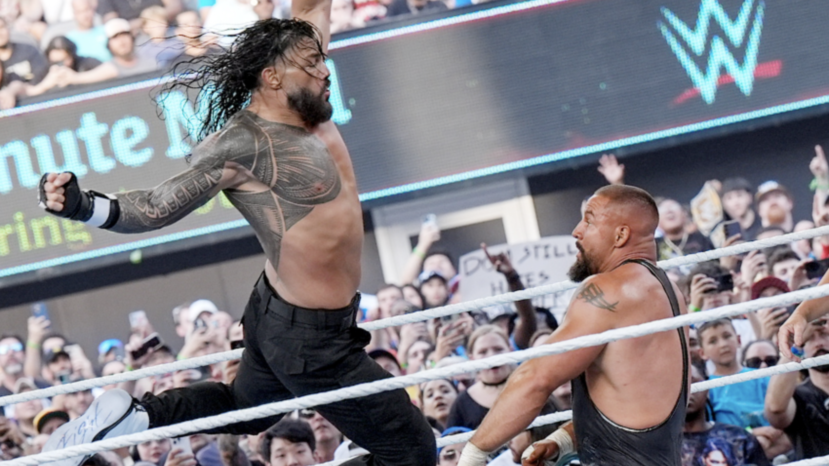 WWE SummerSlam 2025 Roman Reigns Bron Breakker