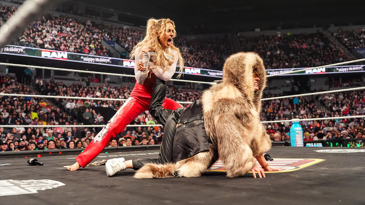 Maxxine Dupri Becky Lynch