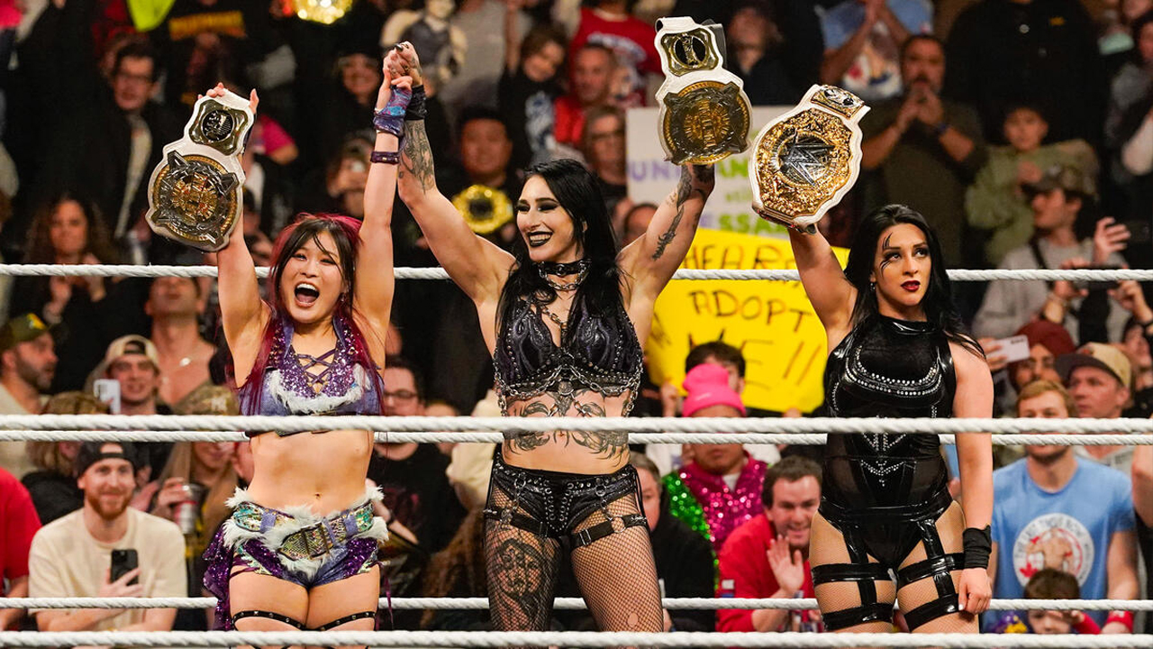 WWE Raw Iyo Sky Rhea Ripley Stephanie Vaquer