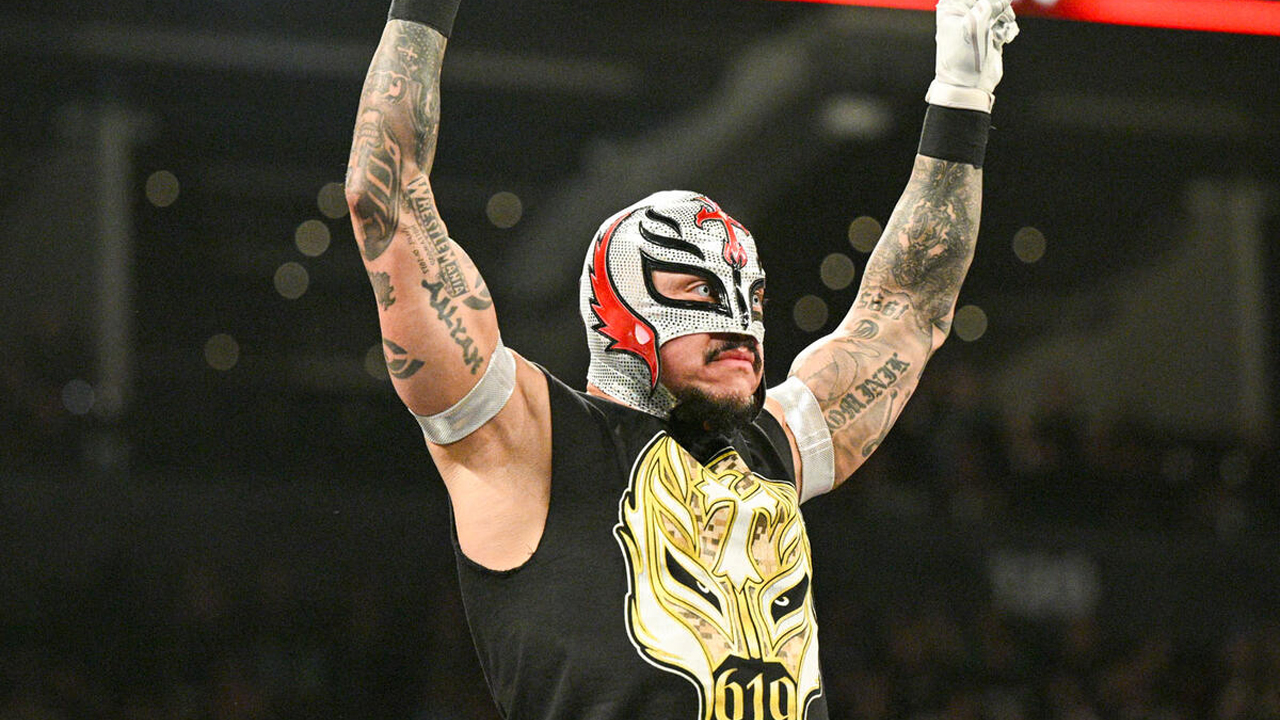 WWE Raw Rey Mysterio