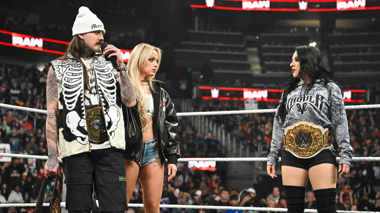 WWE Raw Dominik Mysterio Liv Morgan Stephanie Vaquer