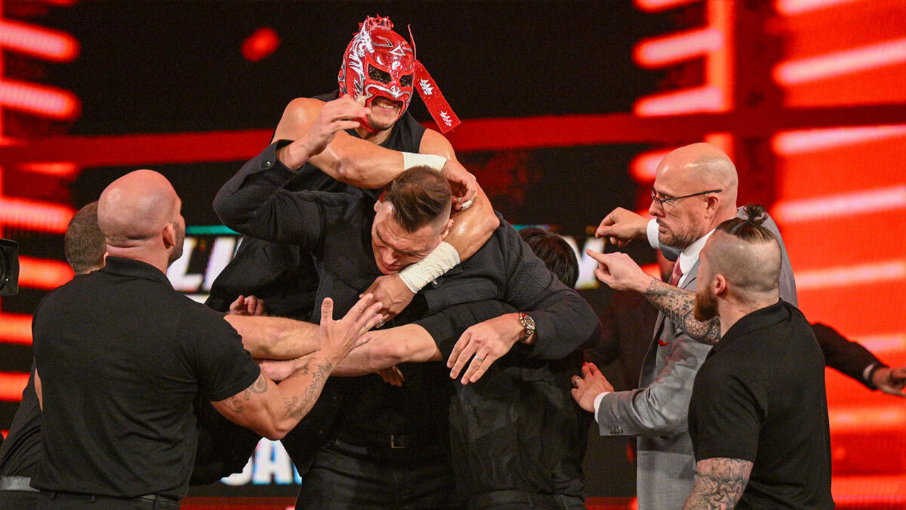 WWE Raw Dragon Lee Gunther