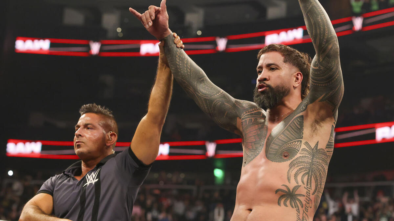 WWE Raw Rod Zapata Jey Uso