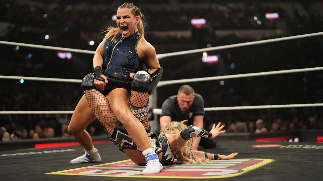 WWE Raw Nattie Maxxine Dupri