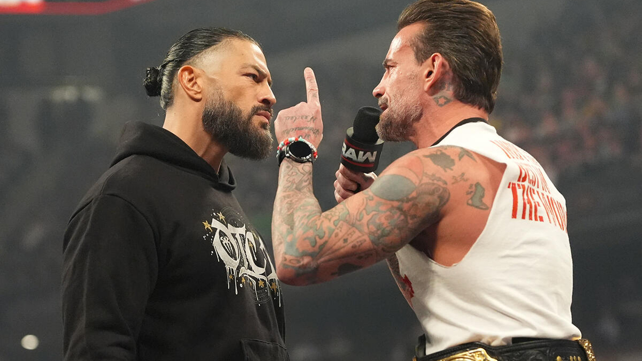 WWE Raw Roman Reigns CM Punk