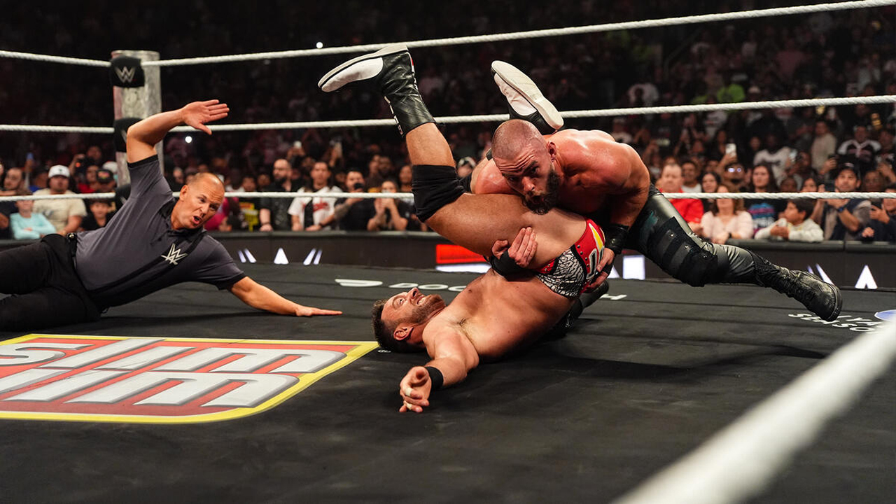 WWE Raw LA Knight Austin Theory