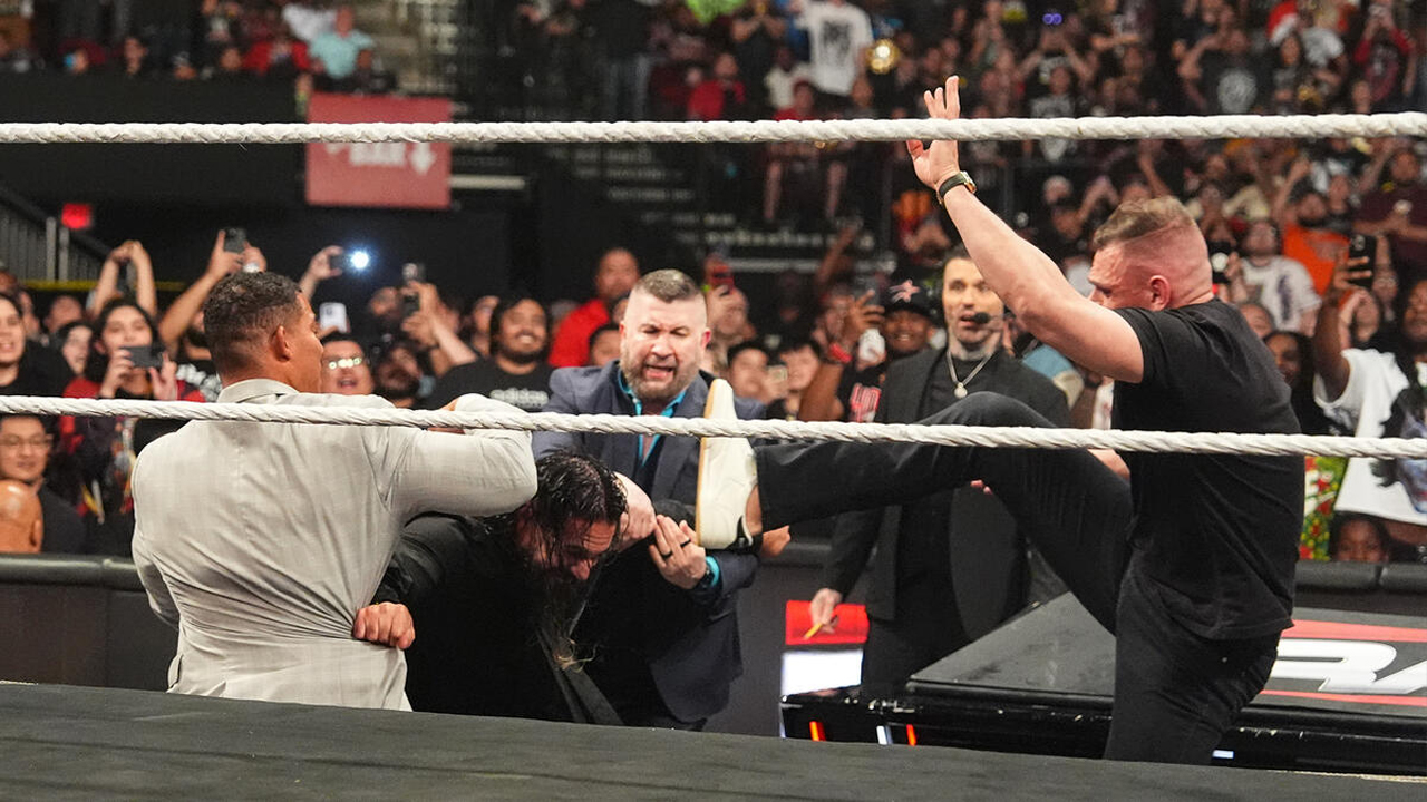 WWE Raw Seth Rollins Gunther