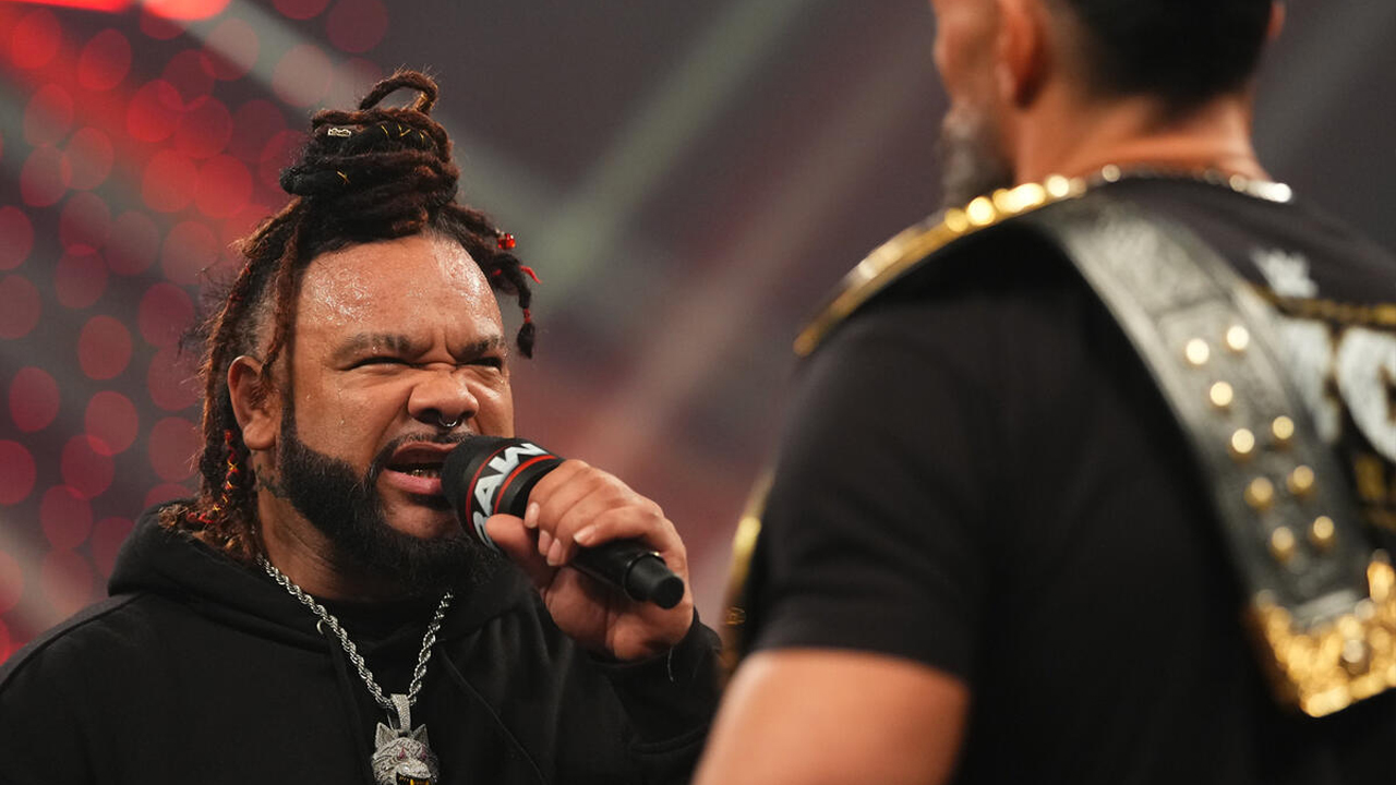 WWE Raw Jacob Fatu Roman Reigns