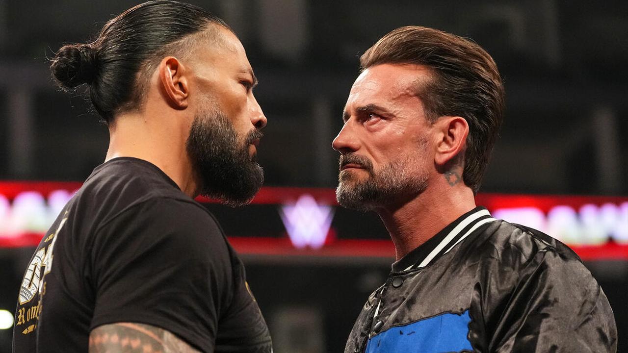 WWE Raw Roman Reigns CM Punk