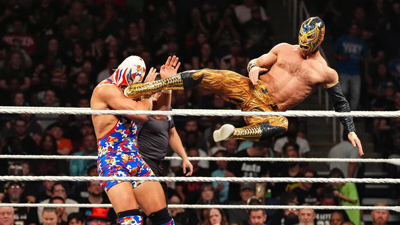 WWE Raw Julio Credo Julius Creed Rayo Tyler Bate